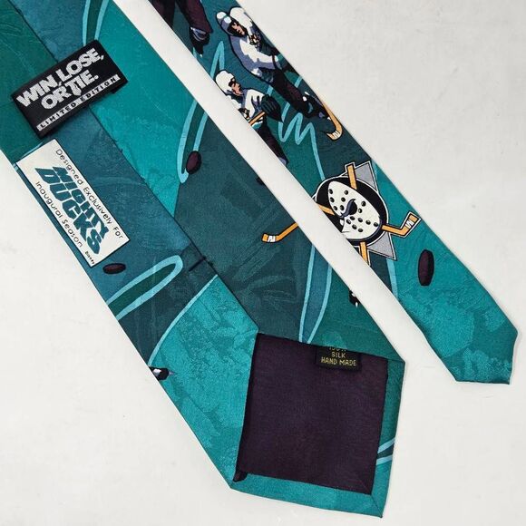 ANAHEIM MIGHTY DUCKS NHL SILK TIE INAUGURAL SEASON VINTAGE GREEN 4" X 57" - Picture 3 of 3